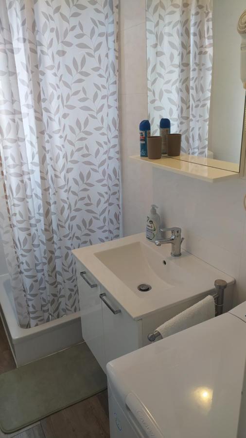 Apartman Greta Sukošan Екстериор снимка